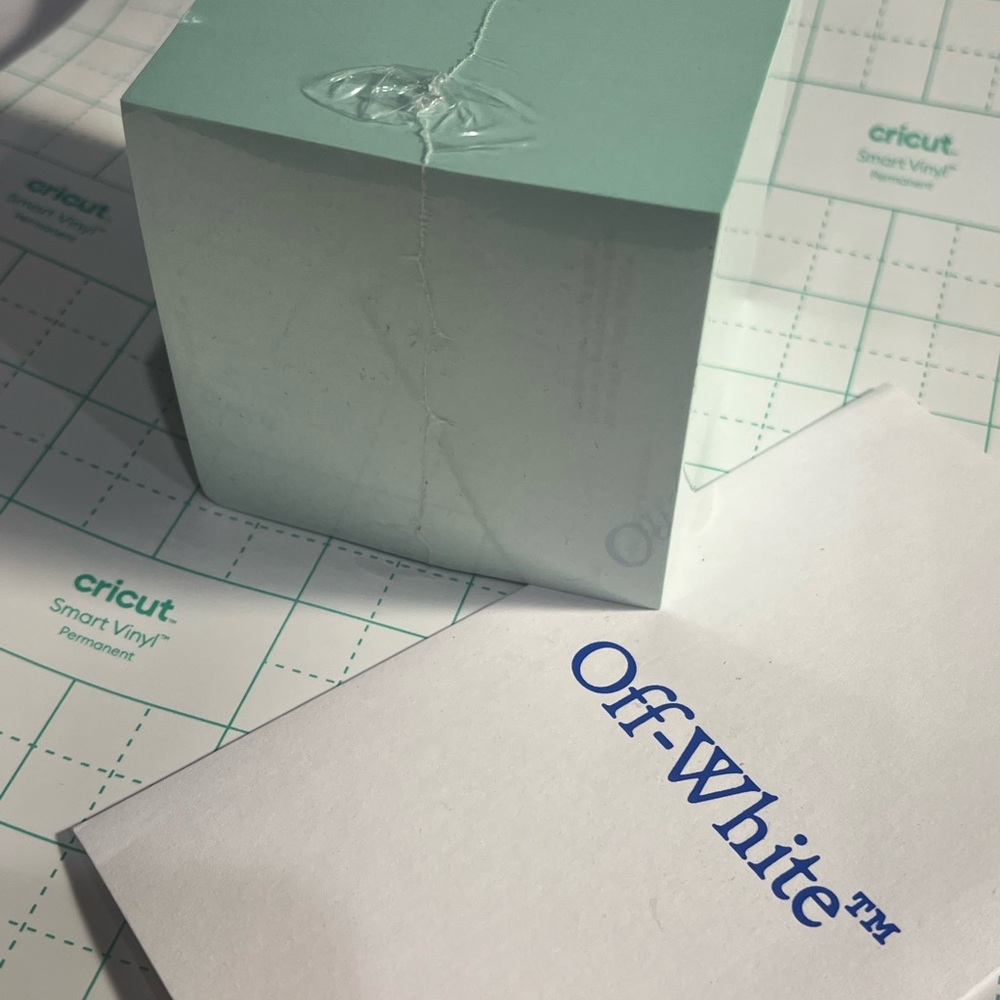 Off-white Accessory | Sticky Notes - Picture 6 of 6
